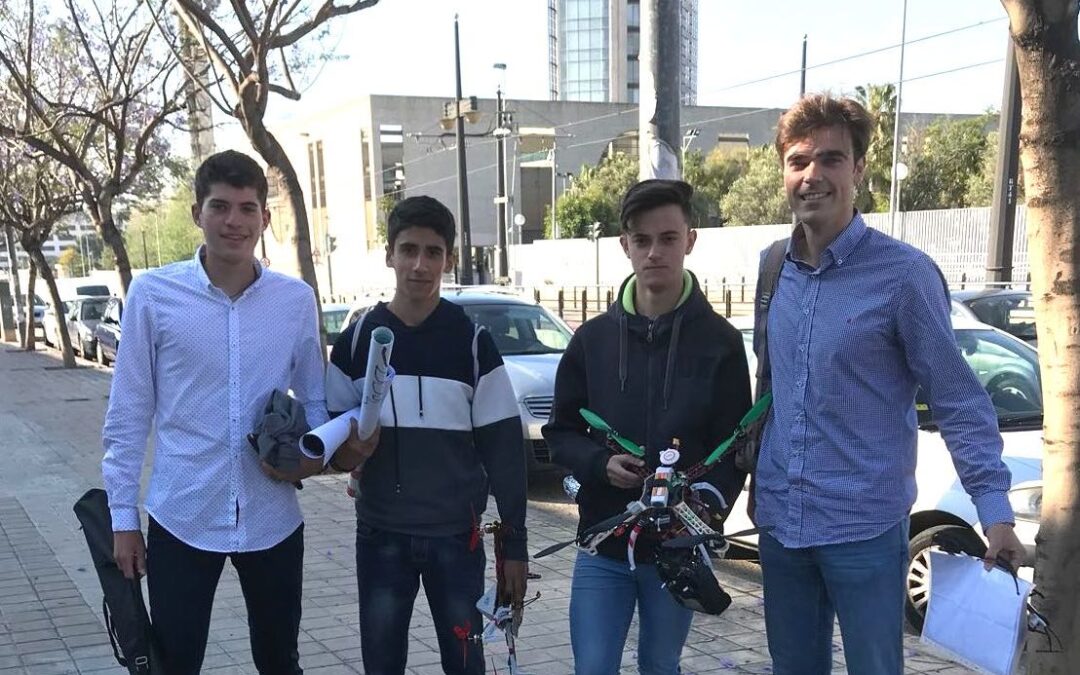 Cinco alumnos de La Malvesía crean un dron para acabar con el mosquito tigre